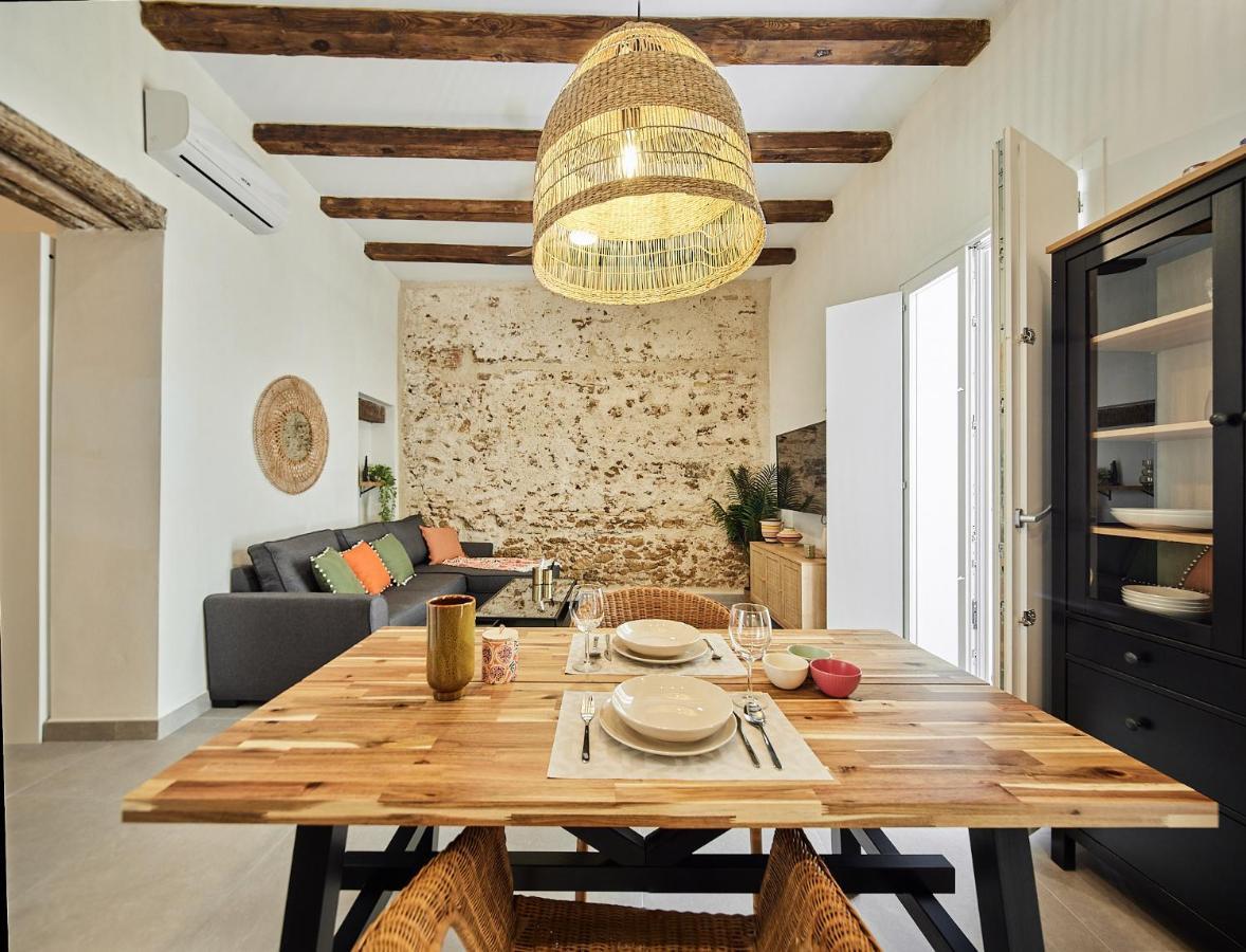 Apartamento Vega Little Apartments Кадис Екстериор снимка